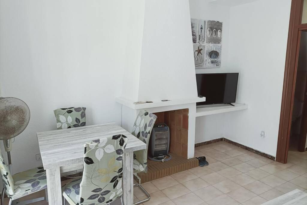 2 Bedroom Townhouse In Beautiful Gated Complex Benidorm Buitenkant foto