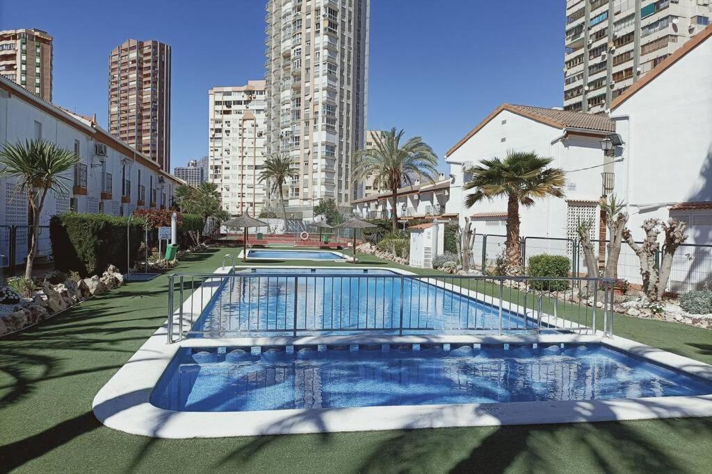 2 Bedroom Townhouse In Beautiful Gated Complex Benidorm Buitenkant foto