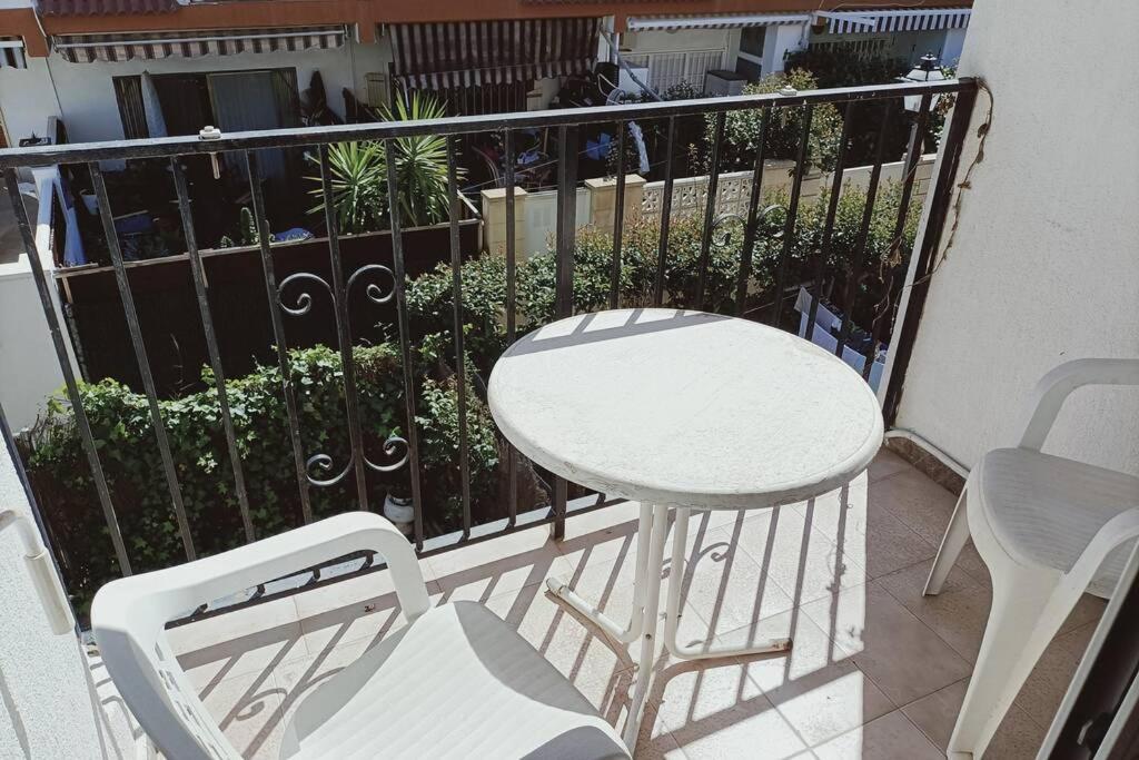 2 Bedroom Townhouse In Beautiful Gated Complex Benidorm Buitenkant foto